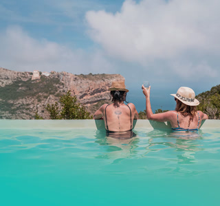 Creative: 0cacb9bd2c301de9ade0d0b85e40f6d9