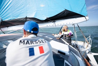 Creative: 2ae21773e77cbd04aa76bfe0387f3b4c