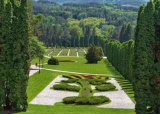 Creative: 3c1831511d28876eda008363f13679fa