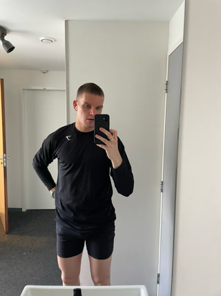 Creative: 4a7d8b118d1644fedcbc6609df658dd3