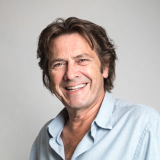 Creative: 52b305fec24ada097842610072a4e277