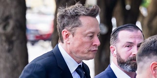 Creative: 76621d35dabdf2eddcdf5cf0083de7f8