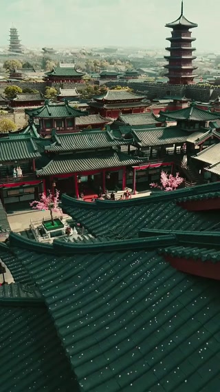 Creative: 7925bd4512e3d9057713dd98e40c2fe2