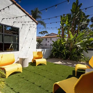 Creative: 813bd68d4d63817570a365144834005b