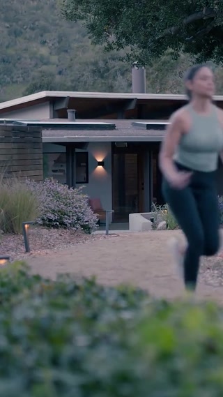 Creative: 8281e15a93ad549a4ef942ff678af807