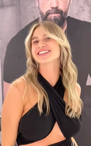 Creative: 991e2fb64bdc3dcfdcfbadce39f58143