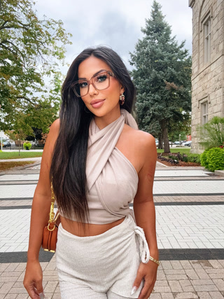 Creative: 9f07d4a27fe545e91bd205a7b4773a99