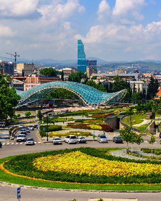 Creative: a477beb5bfa914a338a3d35f21793740