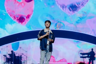 Creative: a5e60899a71b5fae5e2388566af6ea53