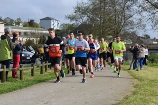 Creative: a9a82849345de6d1d4ea414b8bfba290