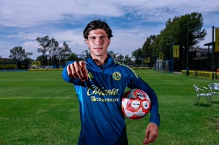 Creative: aa76b2842618cd2f957f5daffcd0b7ae