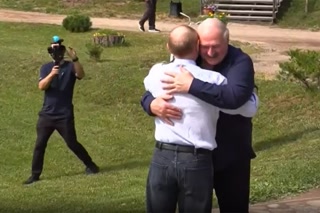 Creative: c0825b1baba6aab011d1c1e89aec958d