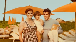 Creative: df2c7a8e983204a5a7b1e028aae00a73