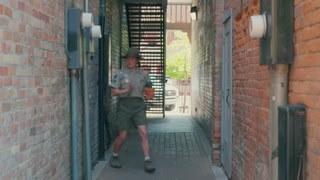 Creative: e775092e2b9568ab2e5709e6f4cf5e67