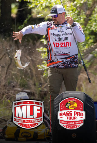 e982bbb975c34f1b0f817d7cdc586df4