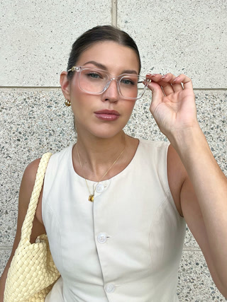 Creative: e9e73f4b8ee9305166a4f7f42e17f23a