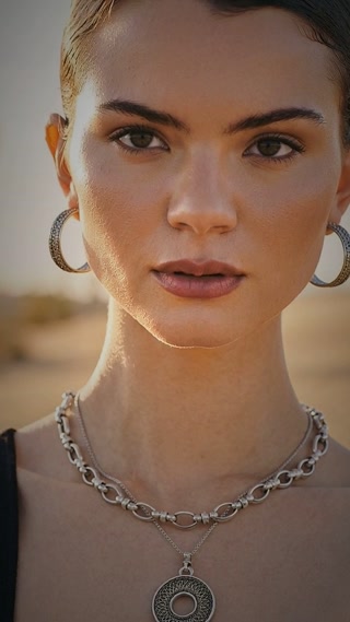 Creative: f1aaf9d0d0e15bfaa97628ec12e8444e