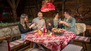 Creative: f6e815ff8d35a3289ac953a58b3a6c31